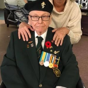 Meet your Posher, Sharon